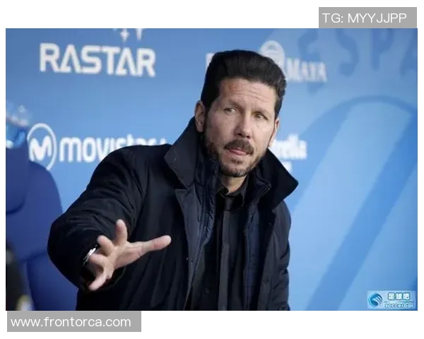 足球明星背头发型的魅力与风格解析让你也能成为场上的焦点